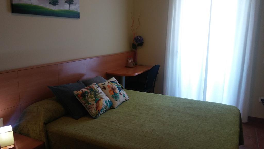 Hostal Sant Roc Botarell Eksteriør billede
