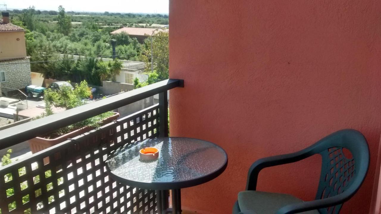Hostal Sant Roc Botarell Eksteriør billede